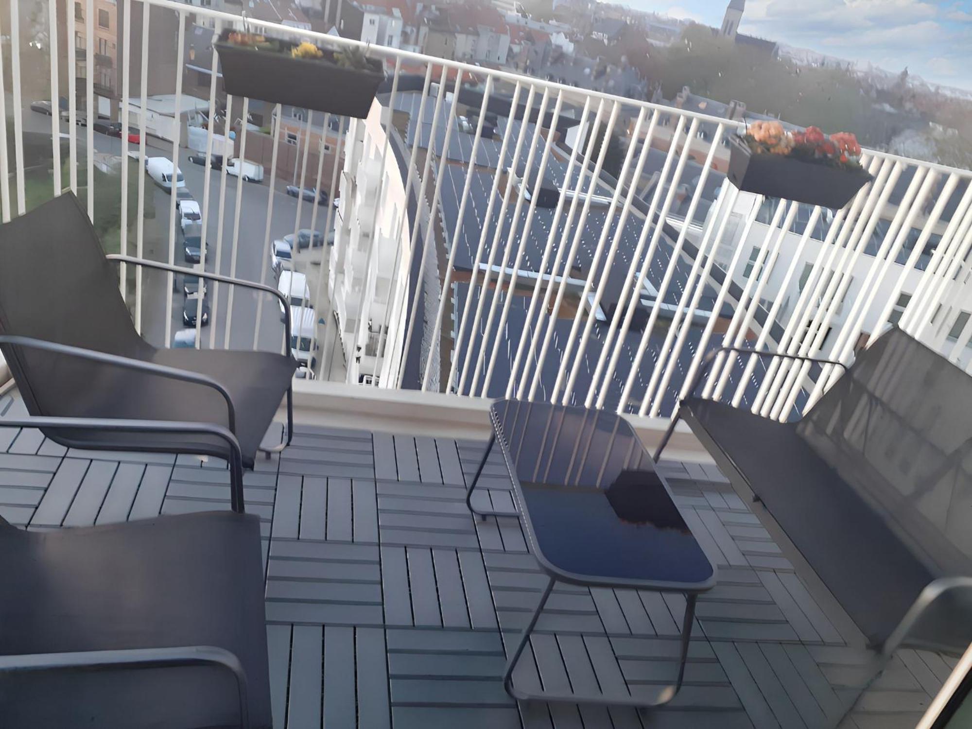 Modern Apartment In Cureghem Anderlecht 134 M² + Terrace Bruxelas Exterior foto