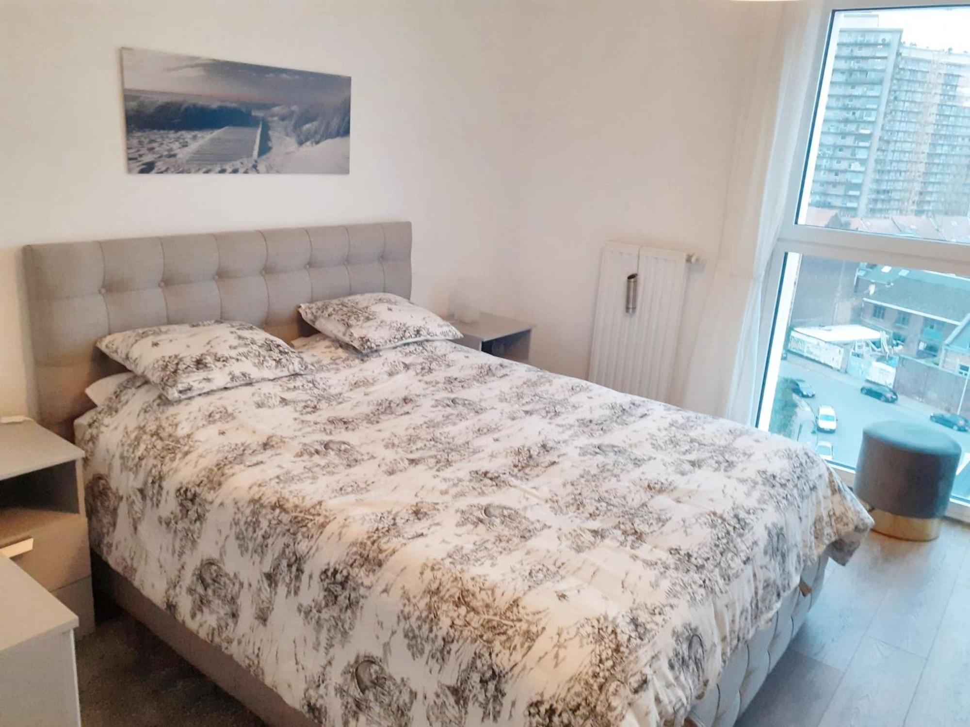 Modern Apartment In Cureghem Anderlecht 134 M² + Terrace Bruxelas Exterior foto
